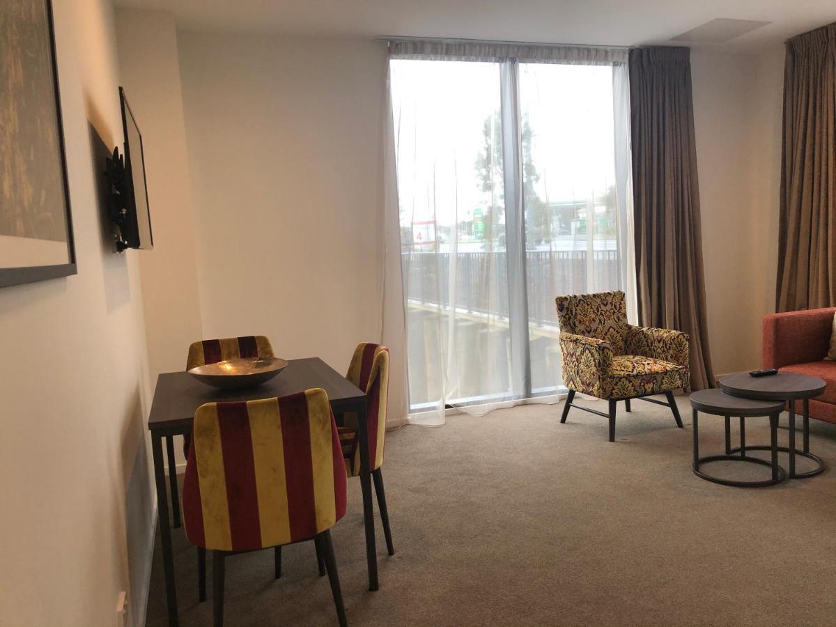 Ramada Suites By Wyndham Auckland Manukau Pacfic Centre Экстерьер фото