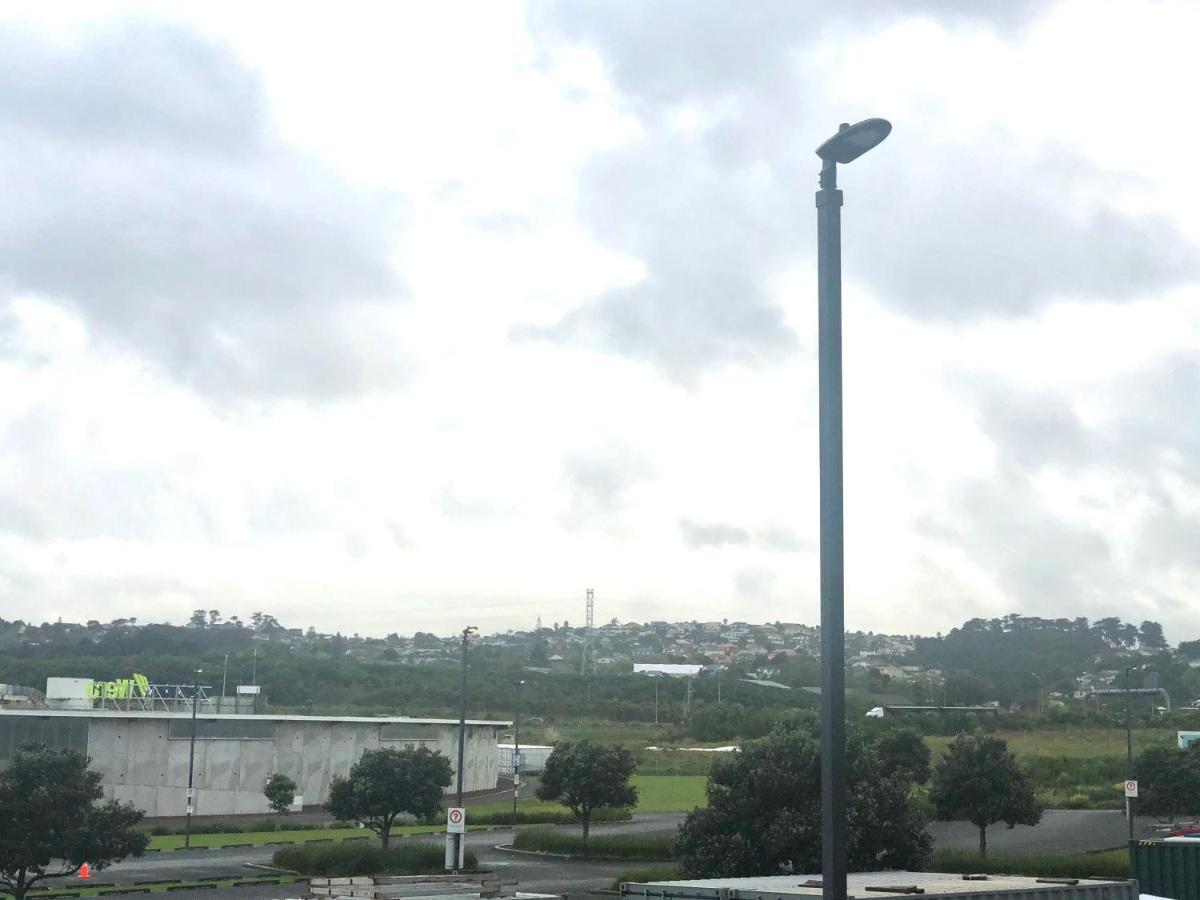 Ramada Suites By Wyndham Auckland Manukau Pacfic Centre Экстерьер фото