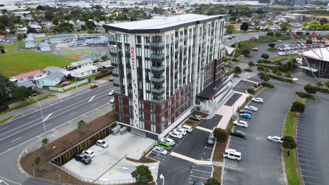 Ramada Suites By Wyndham Auckland Manukau Pacfic Centre Экстерьер фото